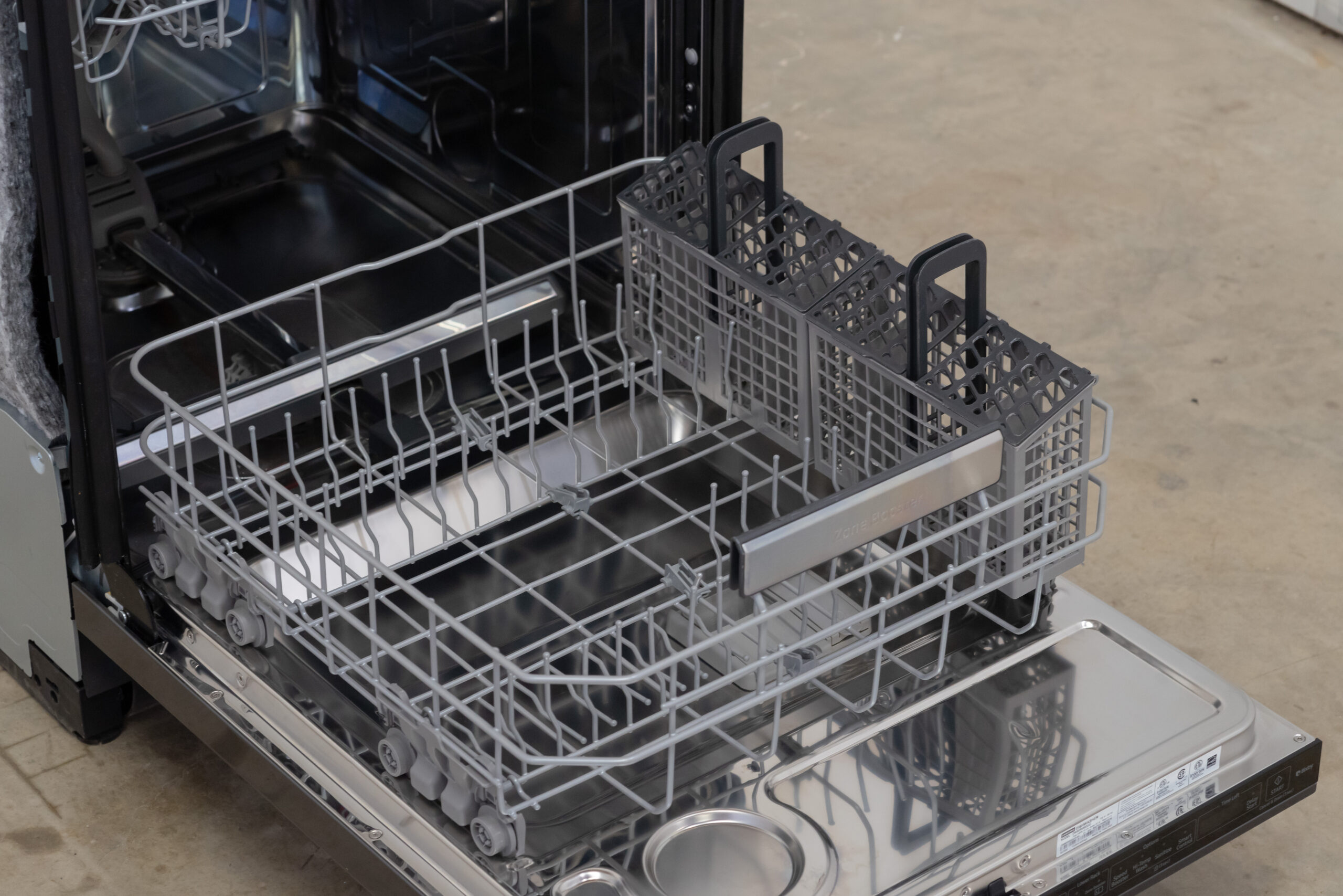 Smart Linear Wash 39dBA Dishwasher in Black Stainless Steel AR0026